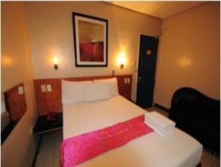 Mariposa Budget Hotel - Taytay Taytay  Exterior photo